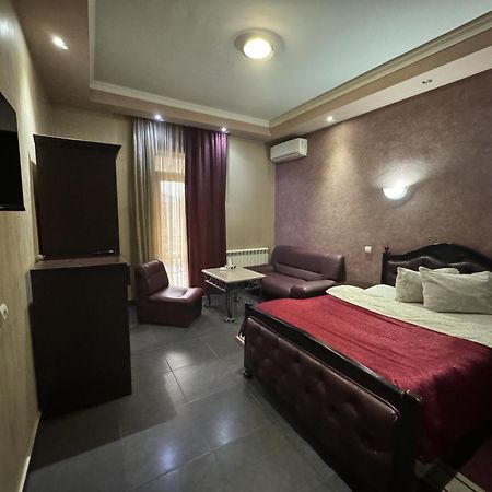 White House Hotel Yerevan Exterior foto